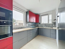 À vendre à La Rochelle, Maison récente de 88m² avec 3 chambres, jardin et double garage
