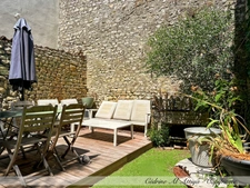 Townhouse for sale, La Rochelle, 72m2 with private terrace.