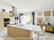 Maison à vendre Périgny, quartier Rompsay, 119m2, plain-pied, garage, jardin, véranda avec jacuzzi
