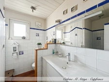 House for sale in Puilboreau, single-storey, 7 rooms, 175m2, garden and garage