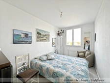 LA ROCHELLE, Appartement à vendre 3 pièces de 64m2, 1er étage, cave et parking