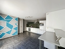 Maison à vendre à LA ROCHELLE, 4 pièces, 107m2 avec cour, dépendance et cave