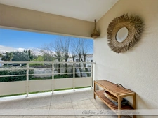 2-room apartment for sale, 35m2, on the 1st floor with elevator, loggia, parking and bicycle storage