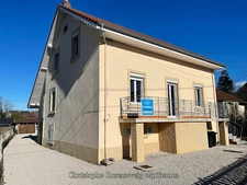 6-room house of 140 m2 plus annex of 55 m2