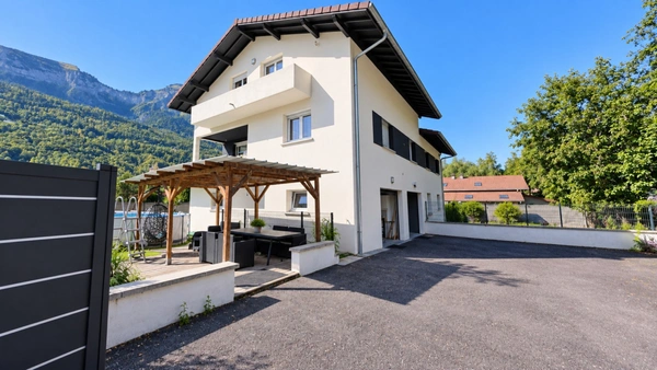 Appartement à vendre 5 pièces MAGLAND (74)