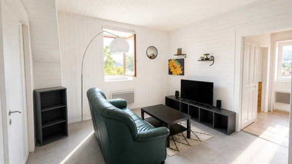 APPARTEMENT 2 PIECES - CLUSES (Haute-Savoie)