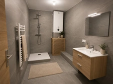 HAUTE-SAVOIE CLUSES 74300 - APPARTEMENT 2 PIECES IDEAL 1ER ACHAT ENTIEREMENT RENOVE