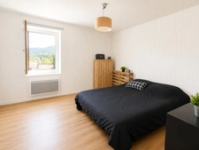 APPARTEMENT 2 PIECES - CLUSES (Haute-Savoie)