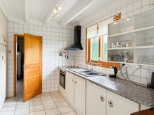 Saint-Genis-Pouilly, Pregnin - Exclusive listing - Architect-designed house - Full-height veranda - 220m² of living space - Rental income (1-bedroom apartment: 48m²) - Garage - Carport - 3 terraces - 