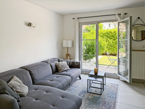 Maison à vendre 5 pièces  (01)