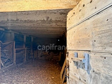 Maison à vendre 4 pièces PERON (01)