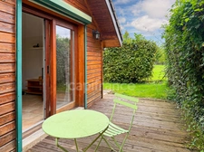 Saint-Genis-Pouilly, Pregnin - Exclusive listing - Architect-designed house - Full-height veranda - 220m² of living space - Rental income (1-bedroom apartment: 48m²) - Garage - Carport - 3 terraces - 
