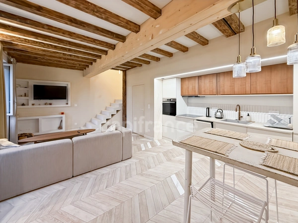 Appartement à vendre 3 pièces CESSY (01)