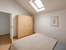 Saint-Genis-Pouilly, Pregnin - Exclusive listing - Architect-designed house - Full-height veranda - 220m² of living space - Rental income (1-bedroom apartment: 48m²) - Garage - Carport - 3 terraces - 
