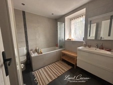 Maison de caractère rénovée 272 m² – 1h de Paris – Proche Dreux – Suite parentale d’exception – Terrain 2100 m² – Accès rapide N12