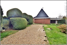 Ensemble immobilier de 2 maisons avec 8 chambres et 327 m2 à 15 mn d'Evreux