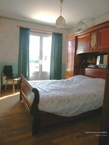 Maison familiale de 5 pièces – 118 m² habitables – Jardin de 2200 m² proche de Lorris