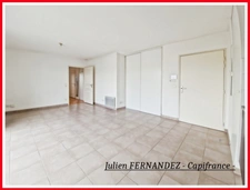Dpt Indre et Loire (37), à vendre CHAMBRAY LES TOURS Appartement T2 de 41.72m² et 2 places de parking