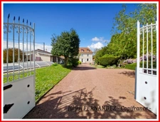 Dpt Vienne (86), à vendre CHÂTELLERAULT Propriété P15 de 385,12m² -Terrain de 21142m²