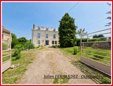 Dpt Vienne (86), à vendre CHATELLERAULT Maison P6 de 146m² - Terrain de 2767m²
