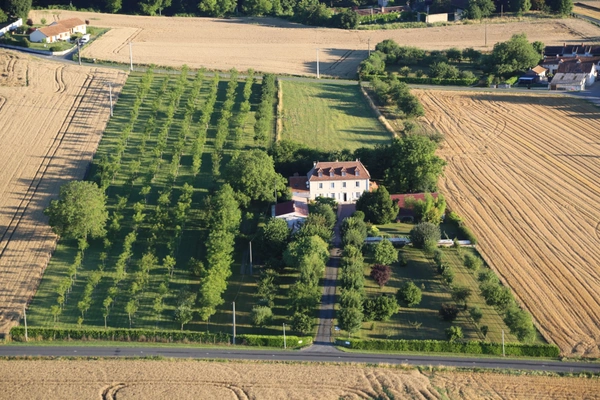 Dpt Indre et Loire (37), à vendre RICHELIEU Propriété P15 de 385,12m² -Terrain de 21142m²