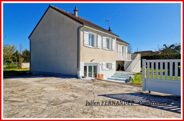 Dpt Vienne (86), à vendre CHÂTELLERAULT Maison P8 de 175m² - Terrain de 1054m²