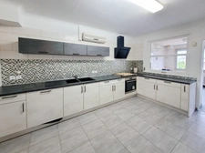 Dpt Vienne (86), à vendre CHÂTELLERAULT maison P7 de 168.00m²  - Terrain de 1111m²  