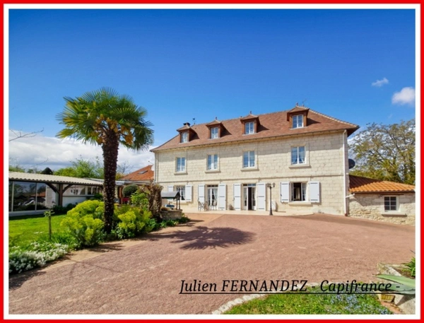 Dpt Indre et Loire (37), à vendre RICHELIEU Propriété P15 de 385,12m² -Terrain de 21142m²