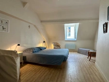 SAUMUR CITY CENTRE, 4-bedroom duplex apartment of 95m²