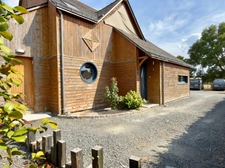 ALLONNES, Maison de 137m² 4 chambres avec vie de plain-pied sur terrain arboré de 1110m²