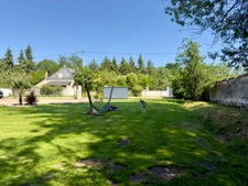 VARENNES SUR LOIRE, Maison rénovée 3 chambres + bureau sur jardin clos de 1300m²