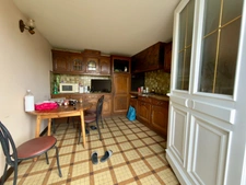 LES ROSIERS SUR LOIRE, Maison en pierre à rénover de 84m²/120m² développables avec dépendances et jardin.