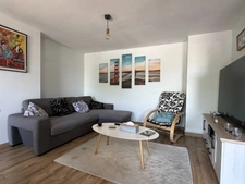 Ultra-centre Saumur, face Loire, Maison de ville sans extérieur de 100m2