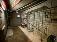 SAUMUR CENTRE, Appartement rénové 3 chambres de 98m² avec balcon, garage, cave et grenier.