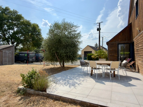 ALLONNES, Maison de 137m² 4 chambres avec vie de plain-pied sur terrain arboré de 1110m²