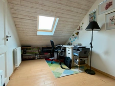 CHOUZE SUR LOIRE, Maison tuffeau 4 chambres avec vie de plain-pied sur jardin arboré clos.