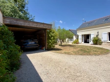 VARENNES SUR LOIRE, Longère rénovée de 134m² habitables / 151m² utiles avec garage et jardin