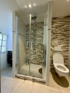 RARE FIND IN SAUMUR CITY CENTRE, 100m² apartment facing the Loire River in a remarkable building