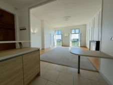 RARE FIND IN SAUMUR CITY CENTRE, 100m² apartment facing the Loire River in a remarkable building