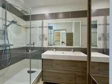 RARE FIND IN SAUMUR CITY CENTRE, 100m² apartment facing the Loire River in a remarkable building