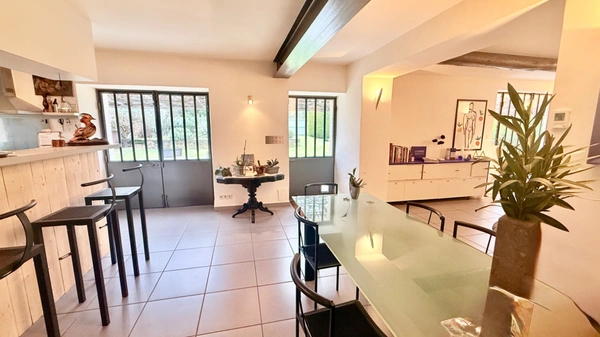 Maison à vendre 5 pièces + 2 gîtes à SUZE LA ROUSSE (26)