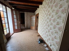 A saisir! Maison de village avec grand garage indépendant neuf !