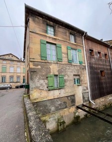 Maison historique à rénover au coeur du centre-ville