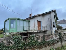 Maison 5 chambres, sur sous-sol, à rénover