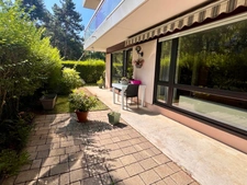 Appartement de standing avec terrasse et jardin