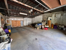 Maison familiale atypique avec grand garage attenant