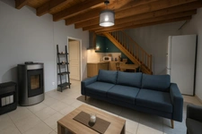 Immeuble rénové composé de 2 appartements avec terrasses et jardin