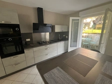 Rare à la vente: pavillon de plain-pied avec garage !