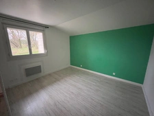 Immeuble rénové composé de 2 appartements avec terrasses et jardin