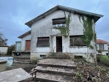 Maison 5 chambres, sur sous-sol, à rénover